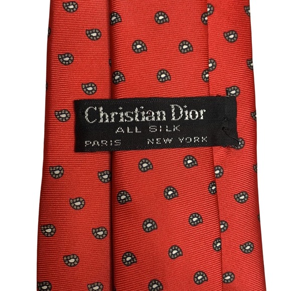 Christian Dior Red 100% Silk Micro Paisley Necktie - Picture 1 of 6